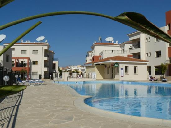 Ifestos Kings Resort Appartment 파포스 외부 사진