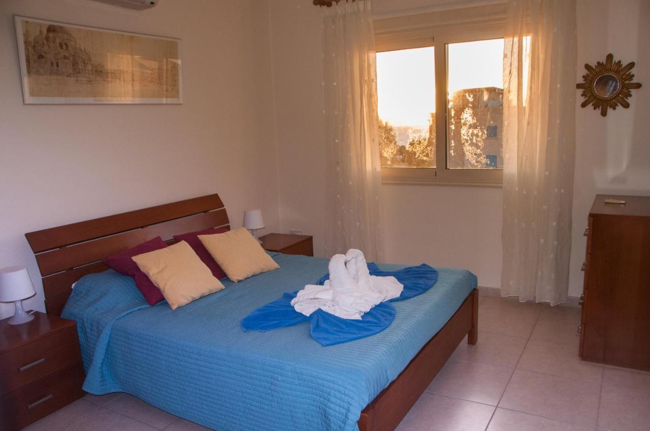 Ifestos Kings Resort Appartment 파포스 외부 사진