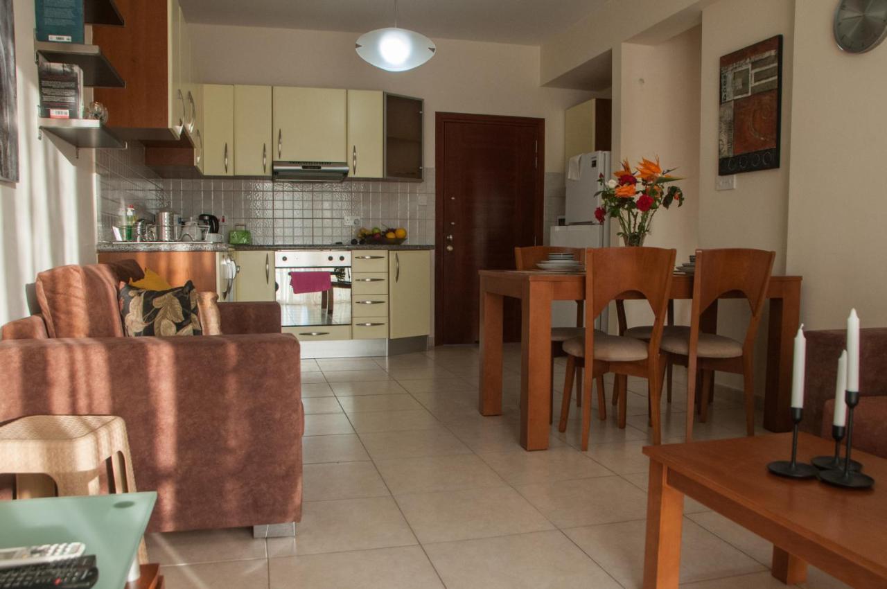 Ifestos Kings Resort Appartment 파포스 외부 사진