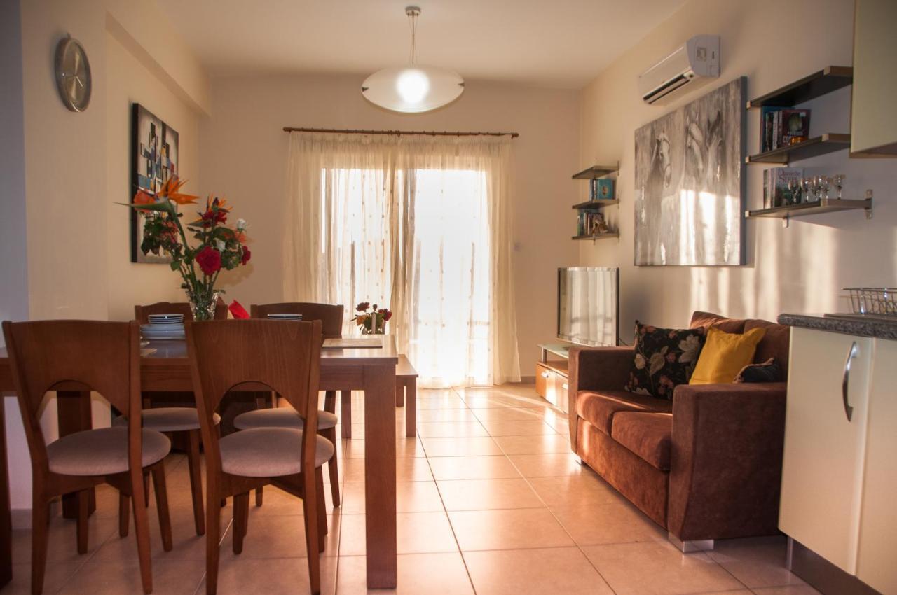 Ifestos Kings Resort Appartment 파포스 외부 사진