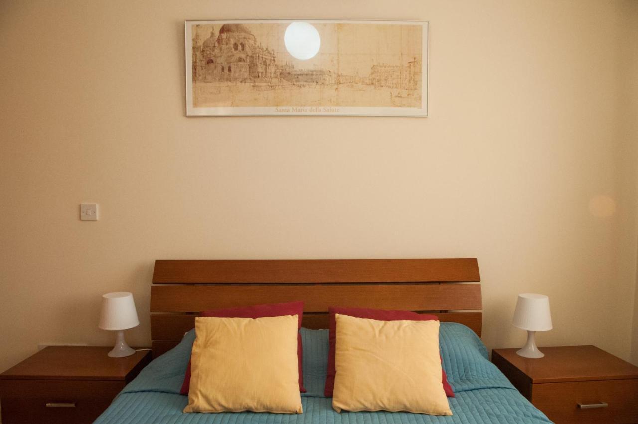 Ifestos Kings Resort Appartment 파포스 외부 사진
