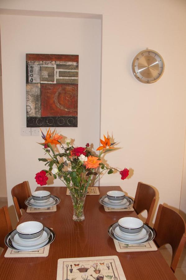Ifestos Kings Resort Appartment 파포스 외부 사진